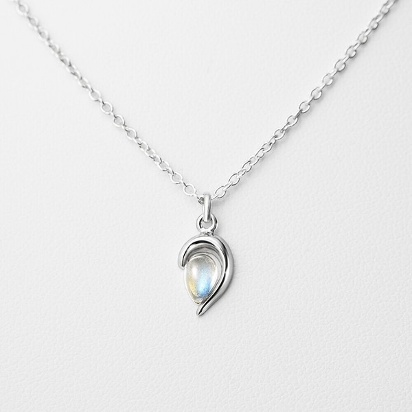 【K18GP】高品質レインボームーンネックレス ペンダント 天然石拍卖