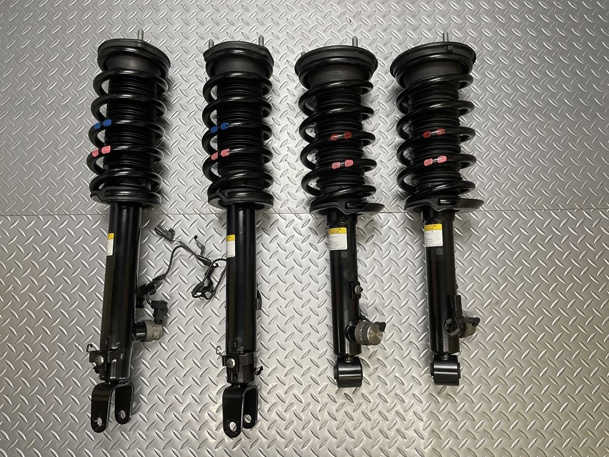 レクサス LC500 純正 サスキット 品番48510-11020/48520-11020/48530-11010/48540-11010 URZ100/GWZ100 ショックアブソーバー (23060087)拍卖