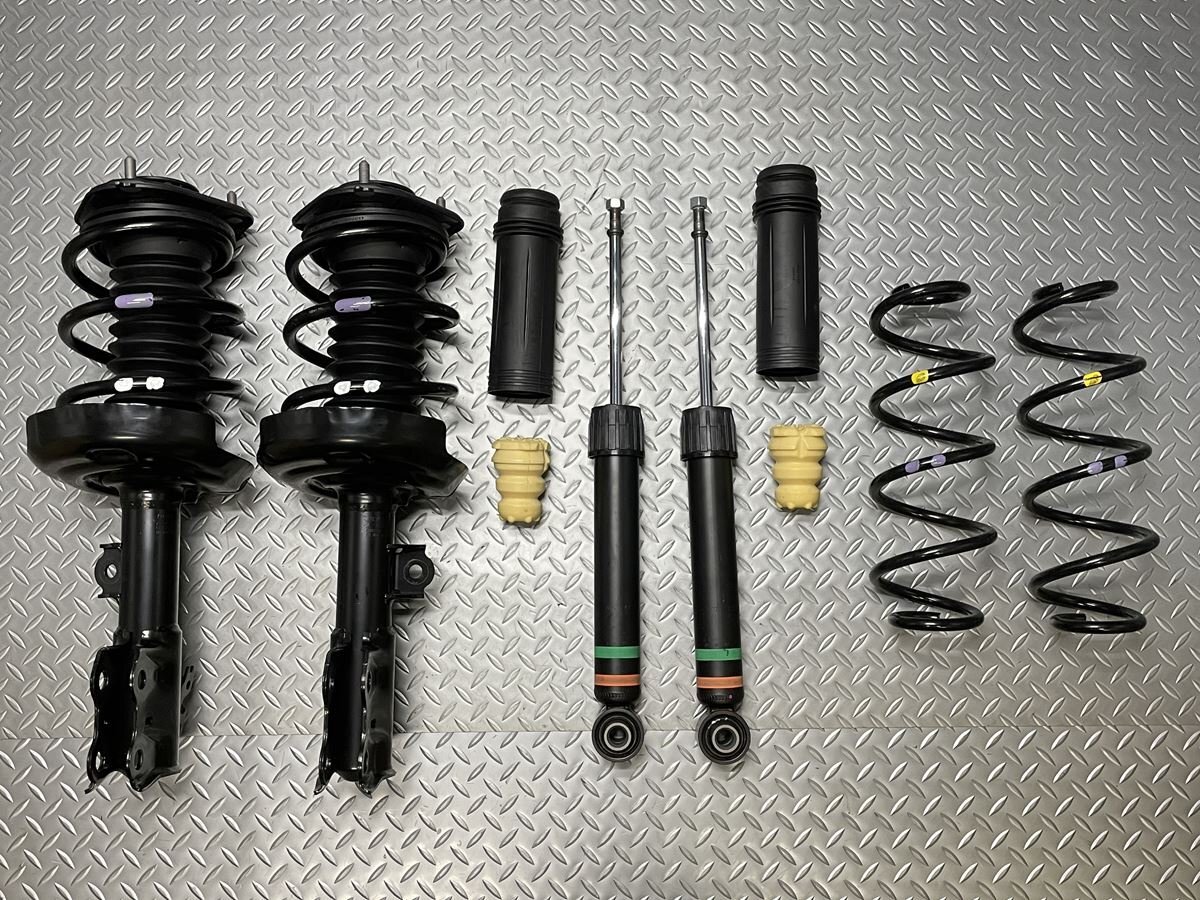 【新車外し】60系 トヨタ プリウス 純正 サスキット 品番48510-47550/48520-47550/48530-47320 ショックアブソーバー (24020153)拍卖