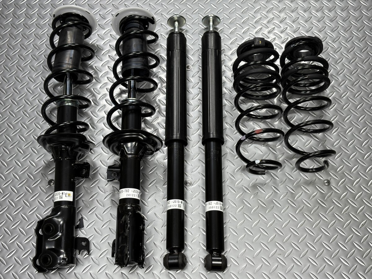 【新車外し】JG3 ホンダ N-ONE RS 純正 サスキット 品番51610-T82-J520-M1/51620-T82-J520-M1/52610-T82-J510-M1 ショック(25050030)拍卖