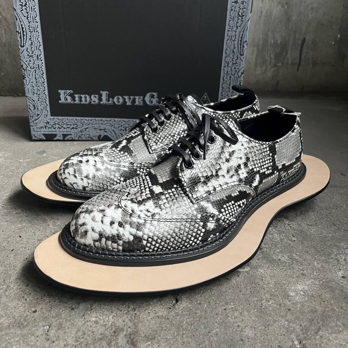 COMME des GARCONS HOMME PLUS 24aw KIDS LOVE GAITE フローティングダービーシューズ コムデギャルソンオムプリュス キッズラブゲイト拍卖