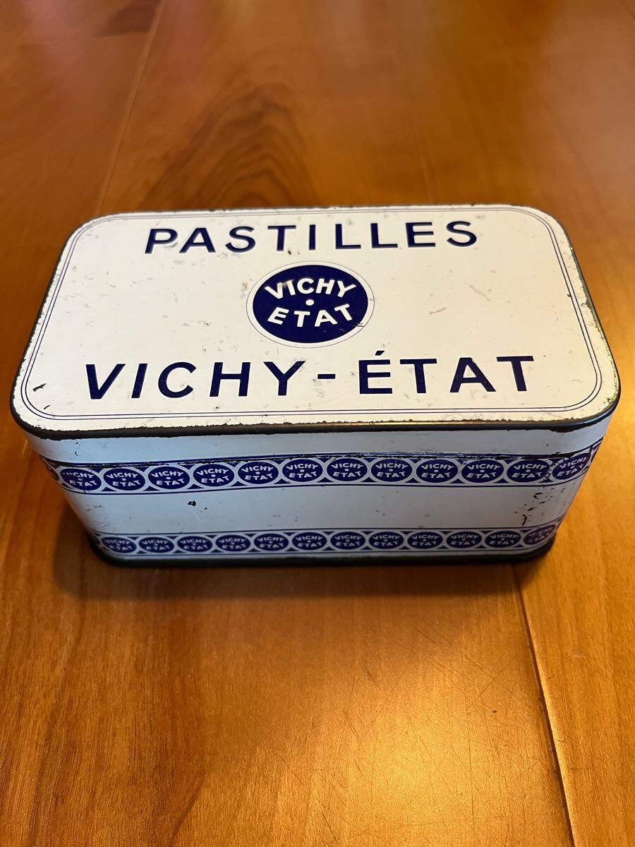 フランス雑貨 TIN缶 缶かん VICHY ETAT 薬箱 アンティーク ヴィンテージ ブリキ缶 空き缶拍卖