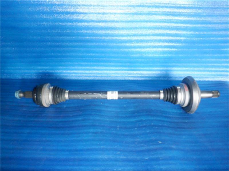 ベンツ 純正 ベンツC 《 205043C 》 左リアドライブシャフト P10700-24010402 拍卖