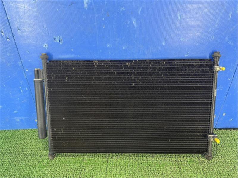 ホンダ 純正 ヴェゼル 《 RU4 》 コンデンサー P11400-25001883拍卖