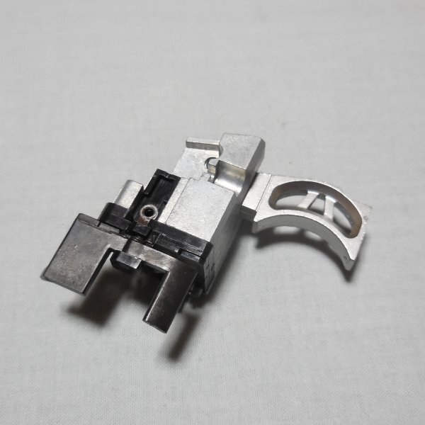 東京マルイ製 電動ハンドガン ハイキャパE トリガー周辺パーツ ②拍卖