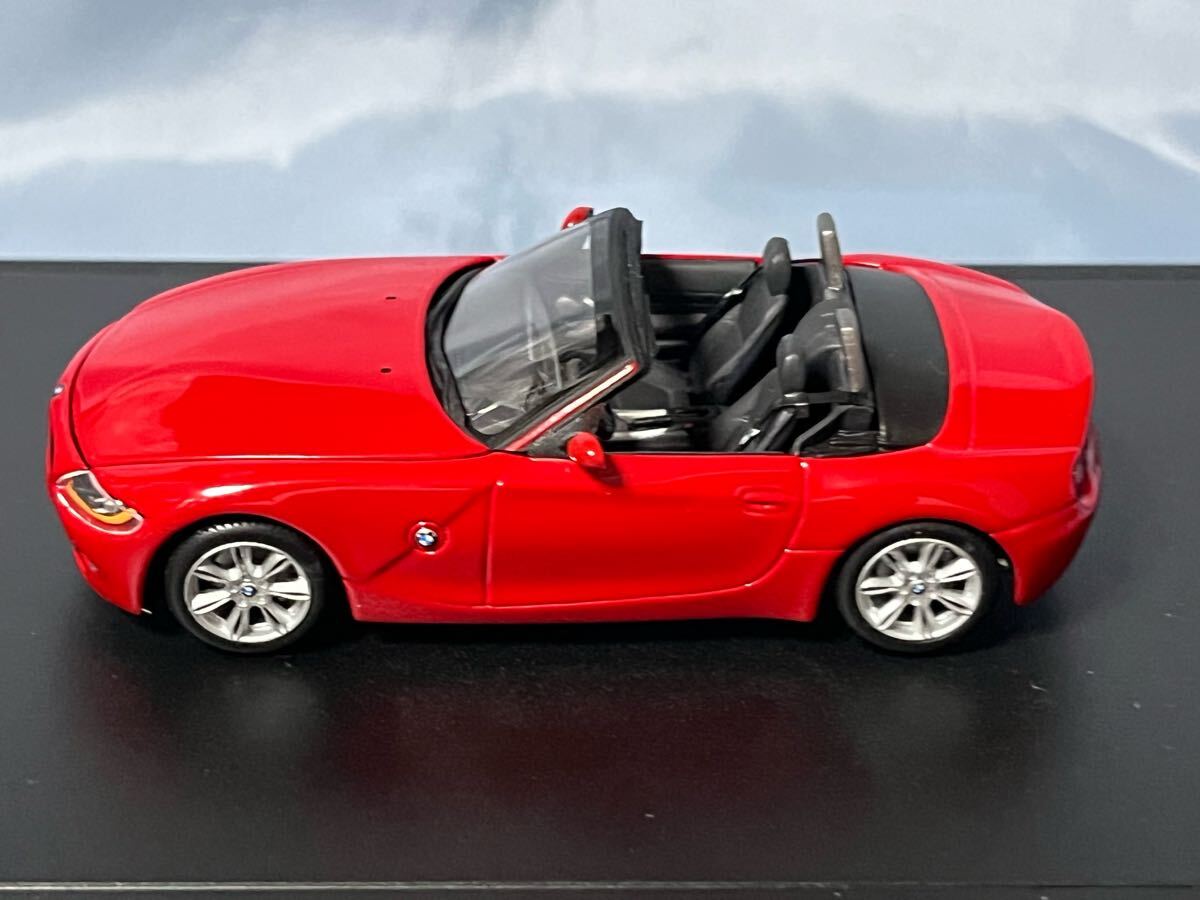 ミニチャンプス製 BMW Z4 ロードスター  赤   1/43拍卖