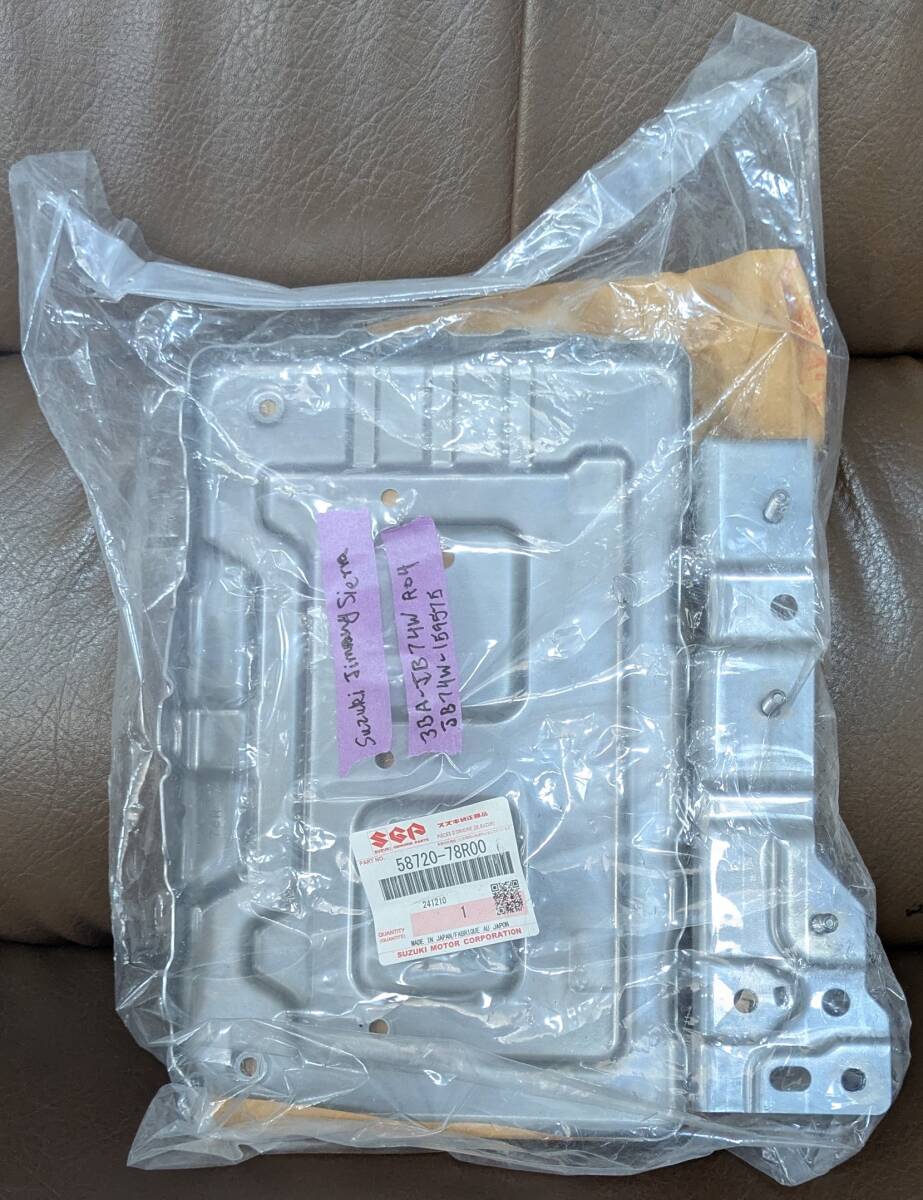 スズキ ジムニー シエラ 3BA-JB74W バッテリブラケット 58720-78R00拍卖