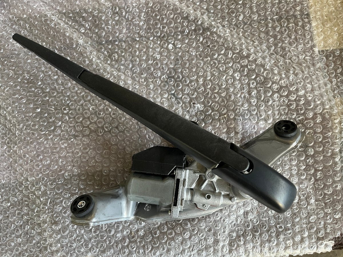 平成23年 TOYOTA トヨタ プリウスα ZVW41W リアゲート用  ワイパーモーター ワイパー 9550拍卖