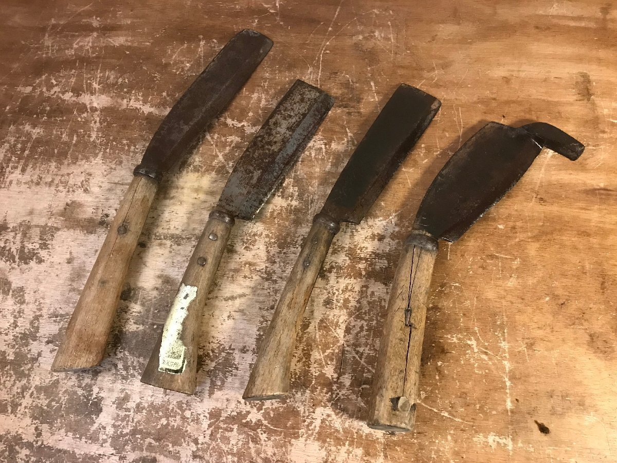 SS-8606■送料込■ 定正 次郎◯ 花 桜 印 マル西 石突き鉈 海老鉈 特殊 鉈 なた 斧 薪割り 枝切り 片刃 刃物 2068g●4個まとめて/くMAら拍卖