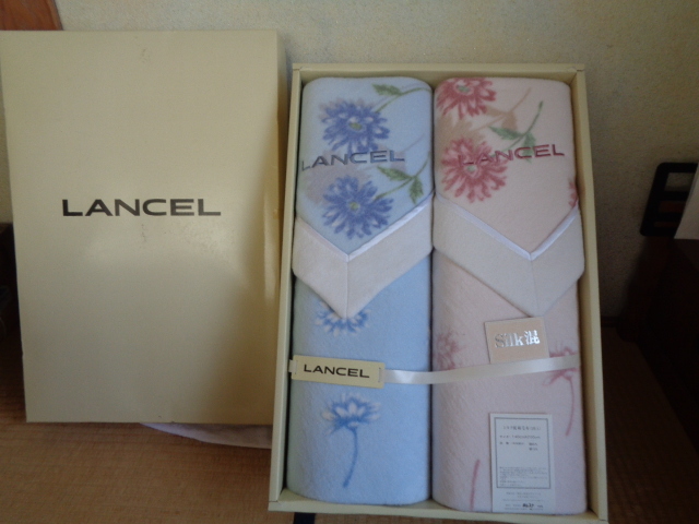 LANCEL-ランセル/シルク混綿毛布 2枚セット/ブルー&ピンク/綿85% 絹15%/140cm×200cm×2枚/中国製/箱付未使用美品-長期保管品拍卖