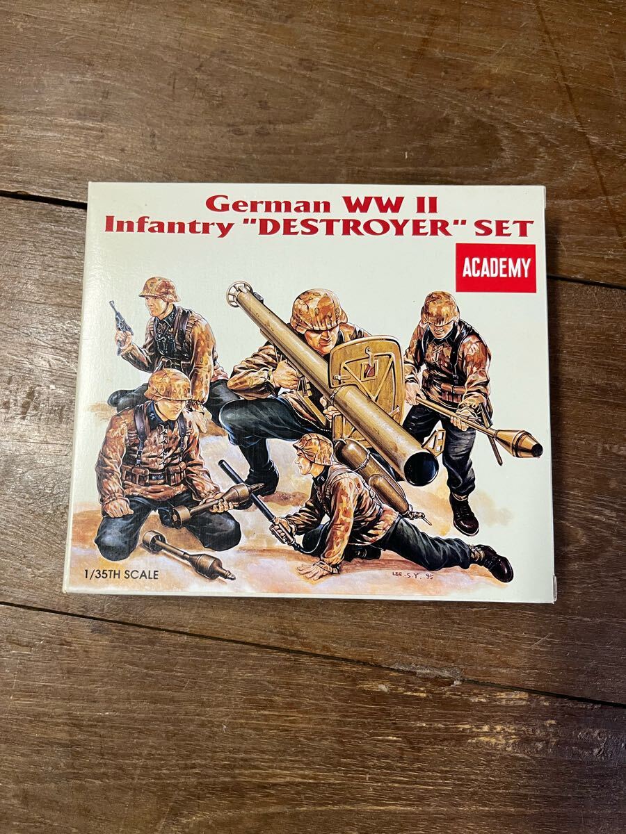 German WW IInfantry DESTROYER SET1/35TH SCALELプラモデル戦車拍卖