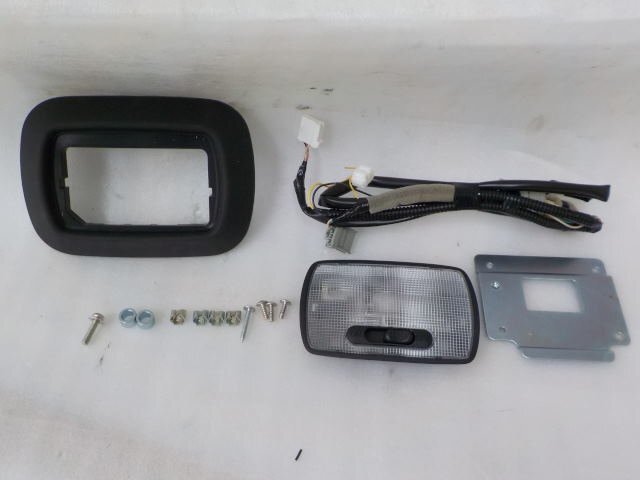 【 HONDA N-BOX JF4 】 ホンダ純正 オプション LEDルーフ照明 ※ 6BA-JF4 より取り外し拍卖