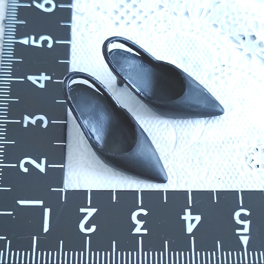 5r068ドール用 バックストラップ 黒 ブラック ジェニー リカちゃん momoko サイズ パンプス 靴 1/6ドール 拍卖