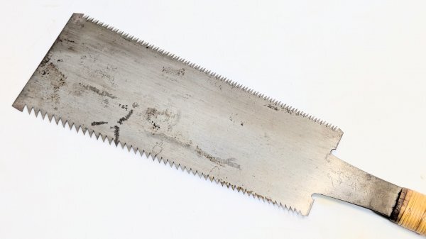 売切 ★希少 古い 手鋸 ノコ 伝統宮大工 古鉄 鋼 在銘有り ノコギリ 古道具 職人 刃こぼれ無 伝統道具 のこぎり レトロ ビンテージ /1拍卖