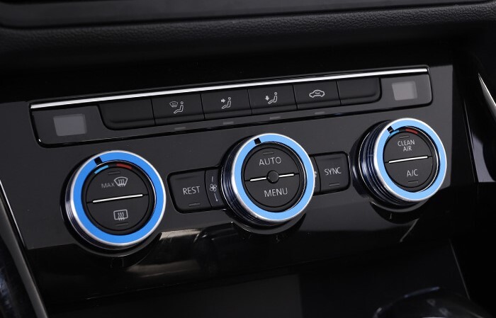 デザイン性UP♪ ブルー エアコン ダイヤル カバー アルテオン TSI Rライン 4モーション アドバンス エレガンス拍卖