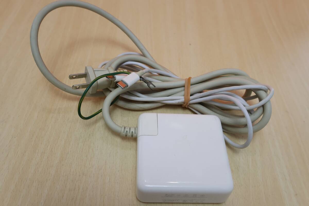 G8147 P Apple 87W USB-C Power Adapter A1719 ACアダプター 中古品 動作確認済拍卖