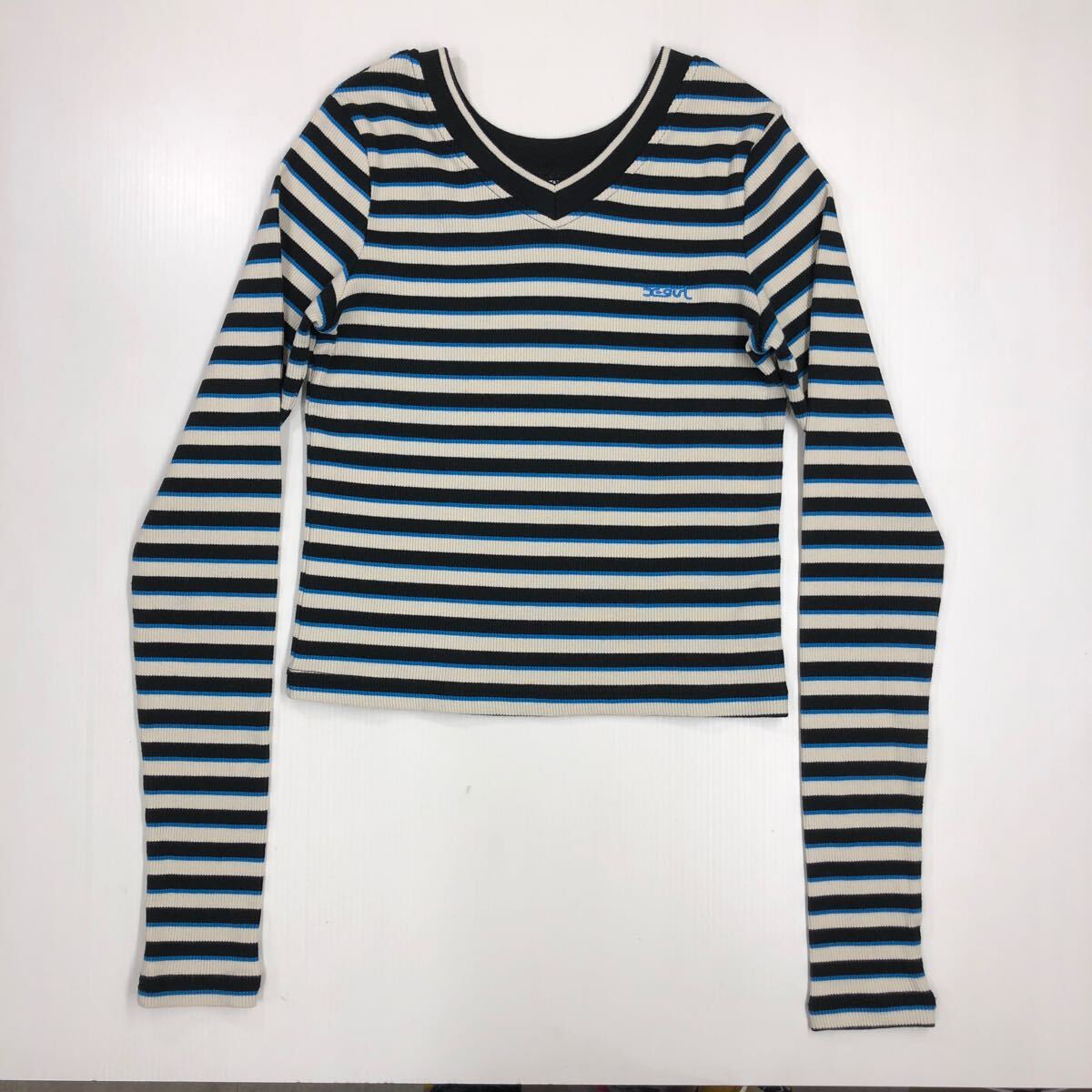 X-girl エックスガール 長袖ニットシャツ ボーダー柄 Vネック レディース Mサイズ 46-35拍卖