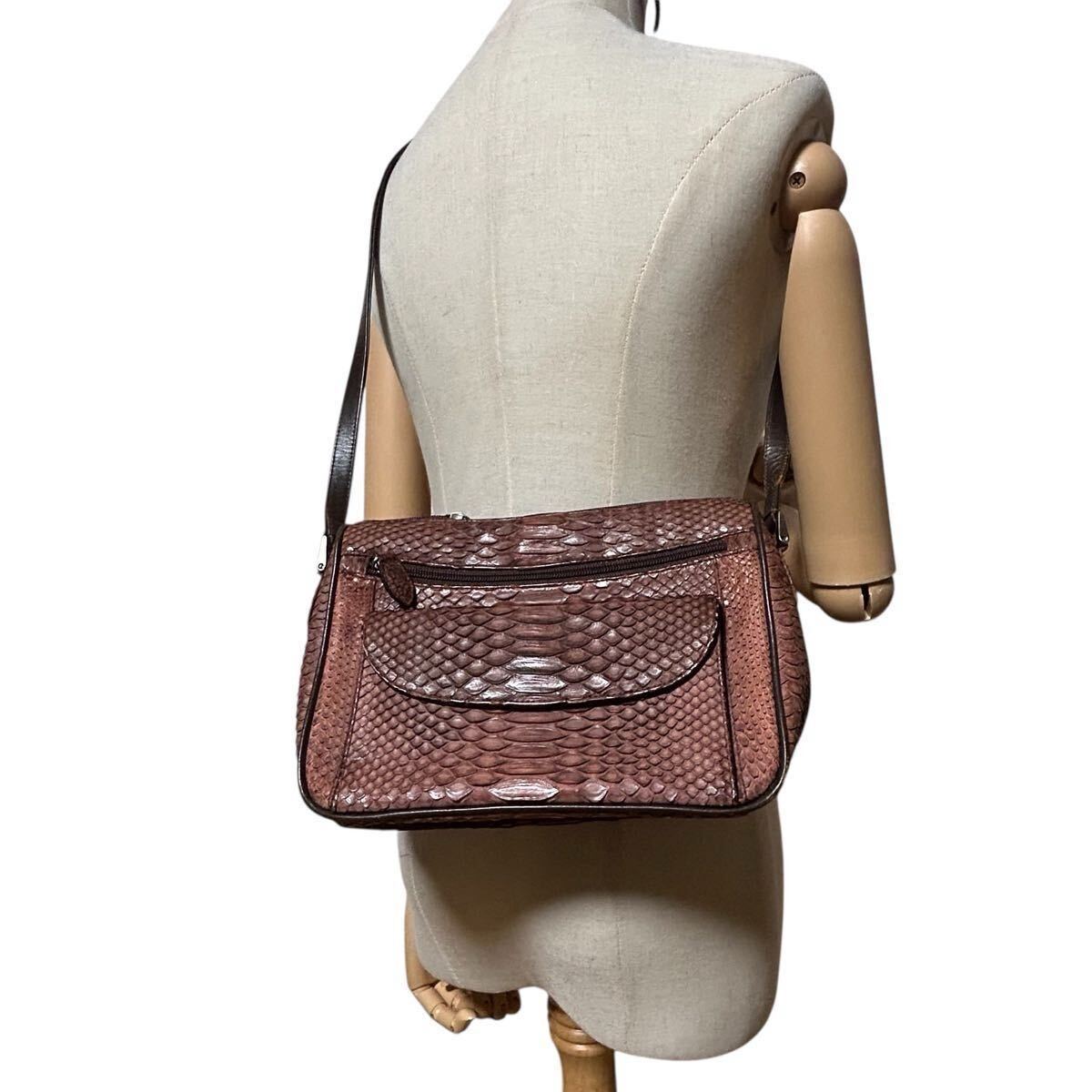 希少カラー リアルパイソン 蛇革 本革 ショルダーバッ斜め掛け クロスボディ レザー ブラウン系 鞄 カバン レディース ポーチ拍卖