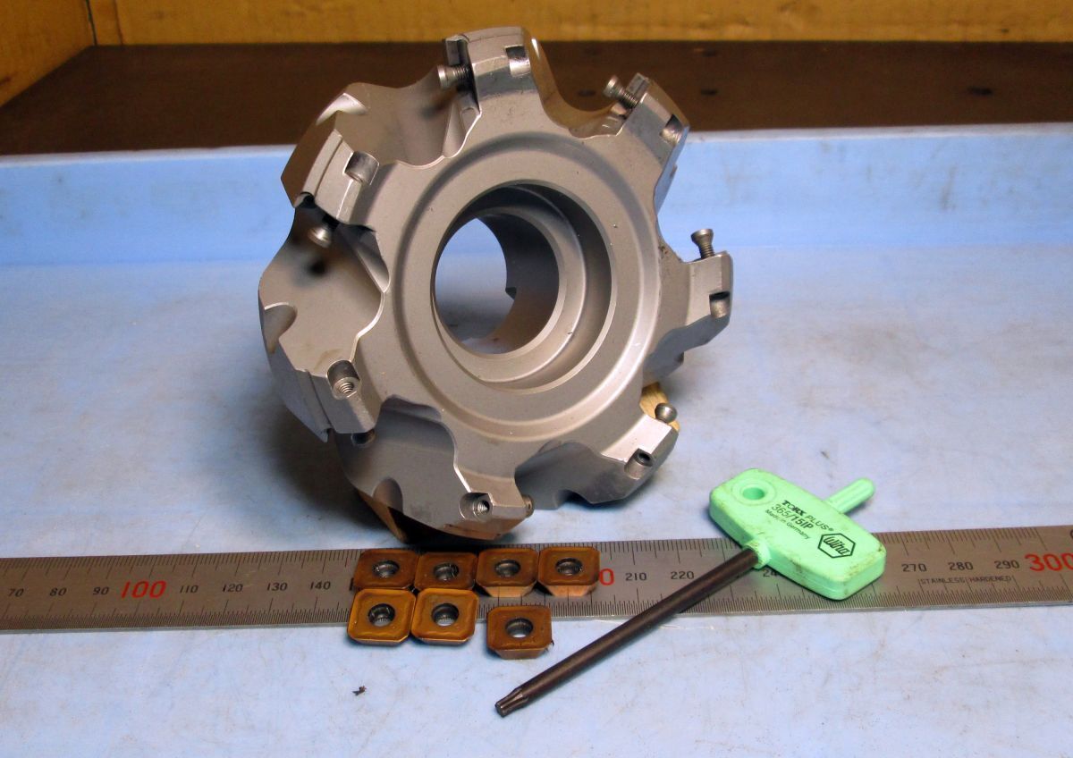 FC083 フルバック フェイスミル ZCC-CT FMA01-100-B32-SE12-07 チップ、工具付 中古拍卖