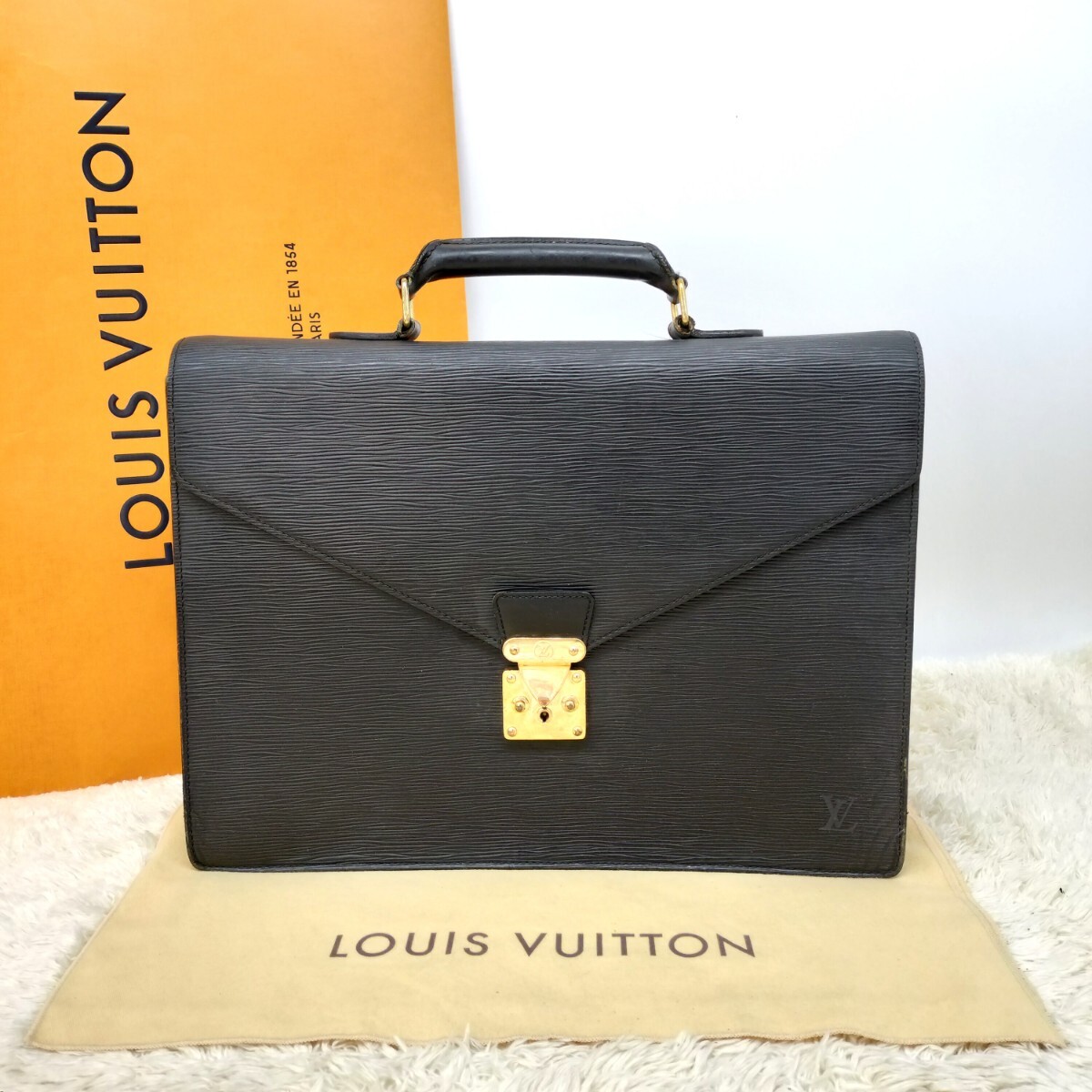 正規品 LOUISVUITTON ルイヴィトン ヴィトン セルヴィエットコンセイエ ビジネスバッグ ブリーフケース ハンドバッグ 書類カバン 黒 M54422拍卖