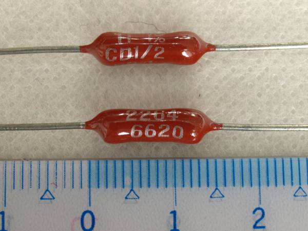 即決 TI 2.2MΩ 1/2W 2本~10本 同軸リード カーボン皮膜 抵抗 1966年製造拍卖
