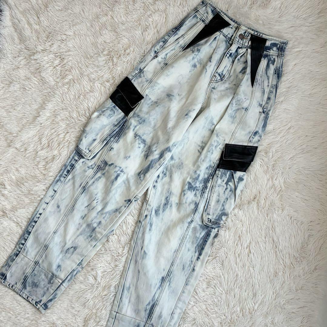 【美品】CELINE セリーヌ デニム タック パラシュートパンツ テーパード カーゴデニム ロールアップ レザー ジーンズ サイズ24 S相当拍卖