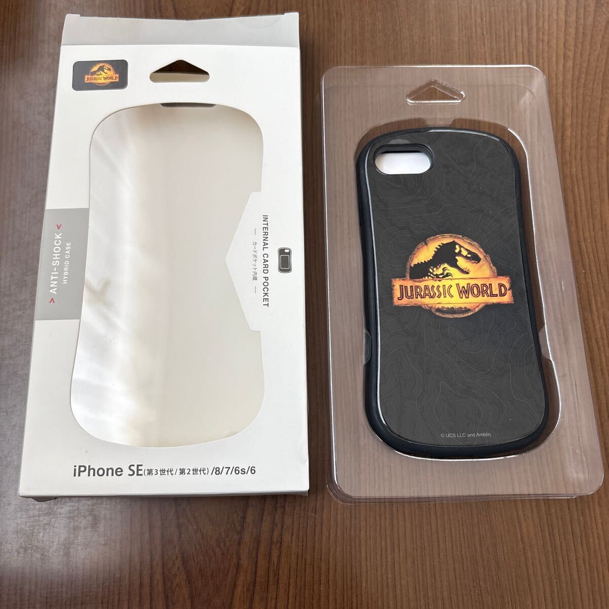706p1813☆ グルマンディーズ ジュラシック・ワールド iPhoneSE(第3世代/第2世代)/8/7/6s/6 (4.7インチ) 対応 拍卖