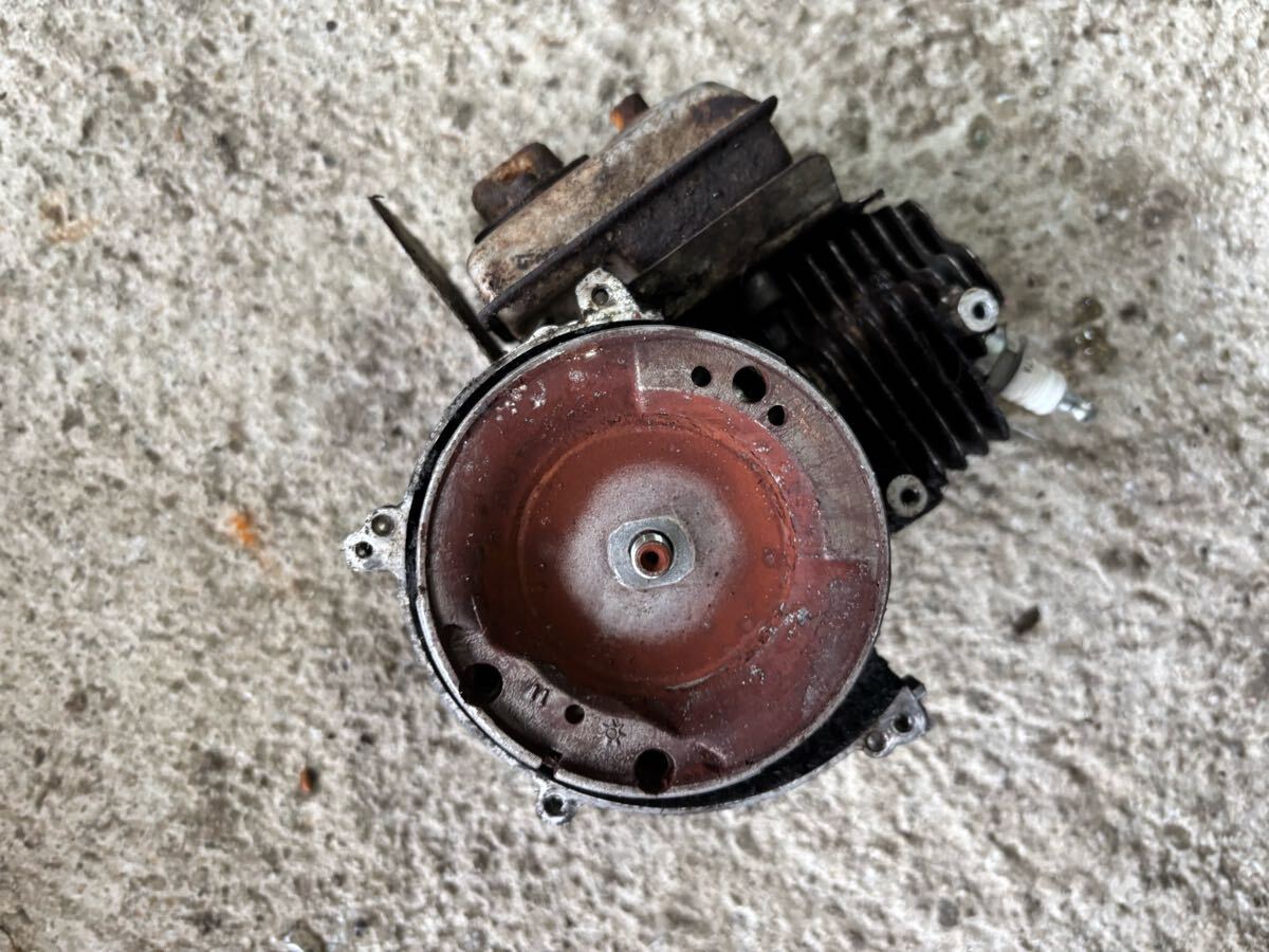 草刈機刈払機 部品パーツ エンジン 部品取り用 エンジン始動未確認 圧縮あり ジャンク取扱 キンボシ JK24拍卖