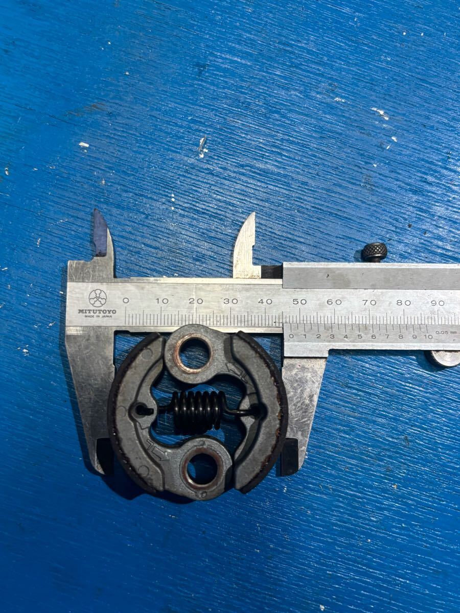 送料210円 草刈機 刈り払機 部品 パーツ 遠心クラッチ 三菱 T100拍卖