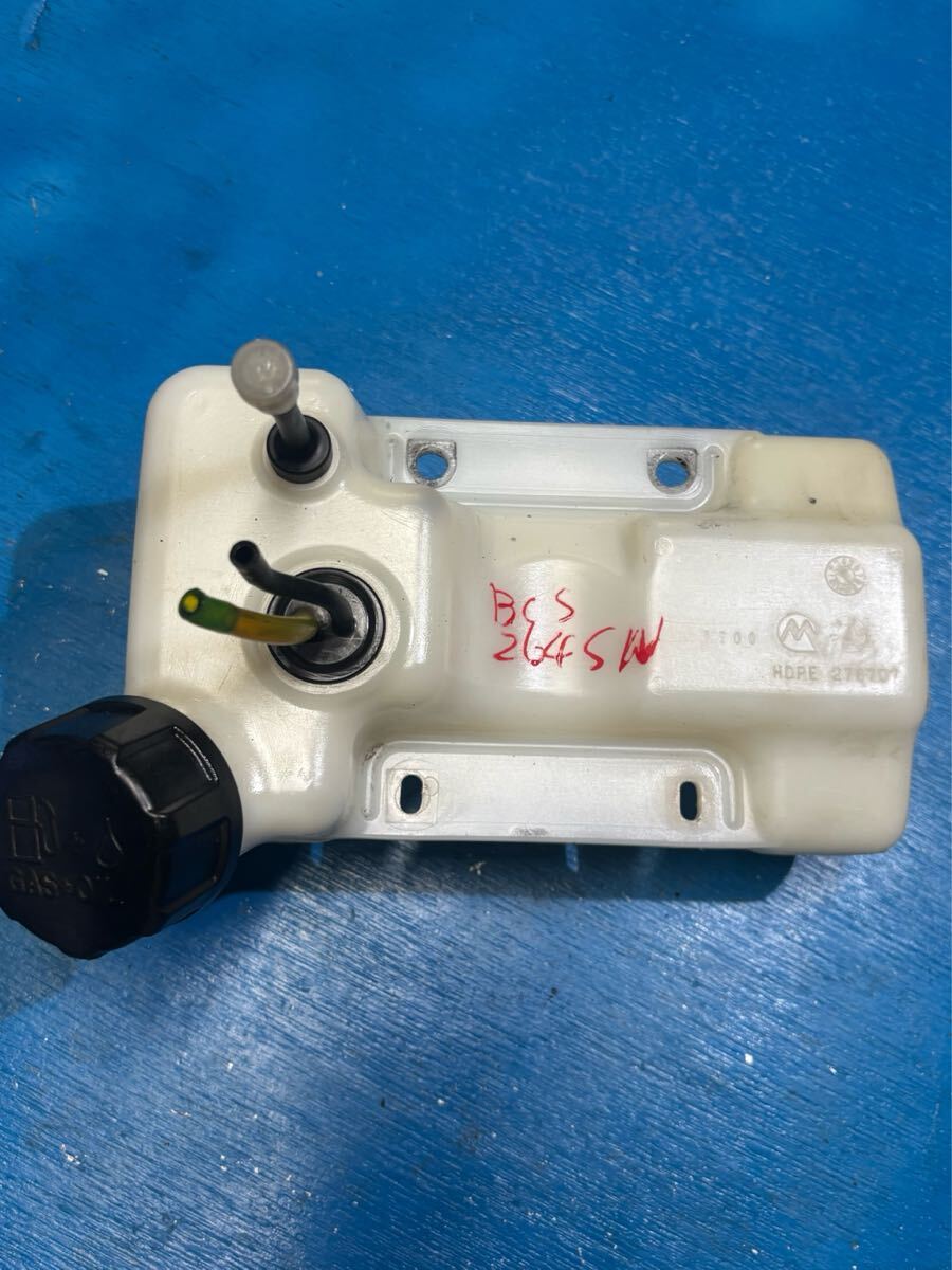 送料600円草刈機刈払機部品 パーツ 燃料タンク ひび割れなし 漏れません ホース、パッキンなど保証なし 丸山 BCS264SN拍卖