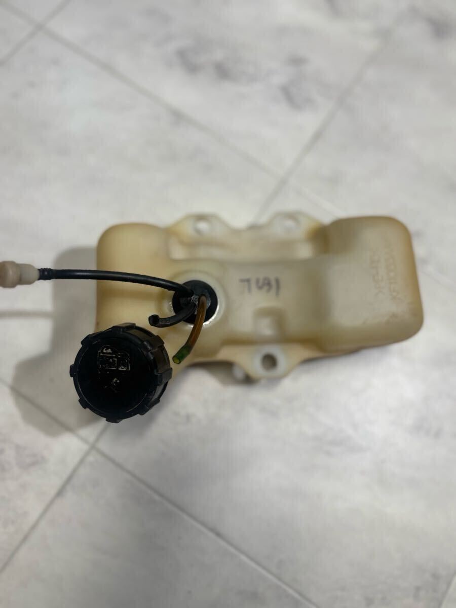 草刈機刈払機部品 パーツ 燃料タンク ひび割れなし 漏れません ホース、パッキンなど保証なし三菱TB26 TB20/ TB23 /TL231 拍卖