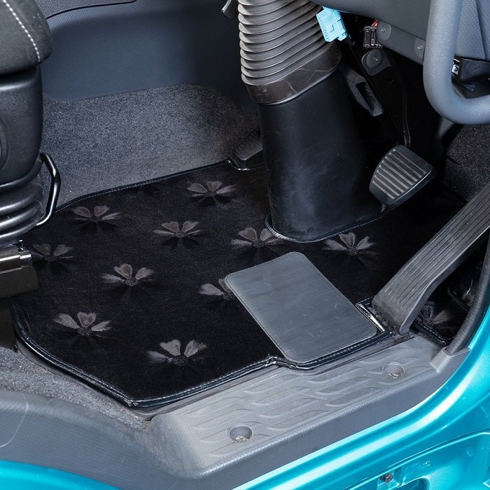 MADMAX トラック用品 金華山 コスモス フロアマット 運転席のみ ブラック 07フォワードワイド H19/05~【送料800円】拍卖