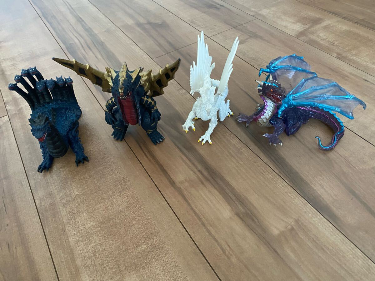 ドラゴン フィギュア ゴジラ ウルトラマン 龍 竜拍卖