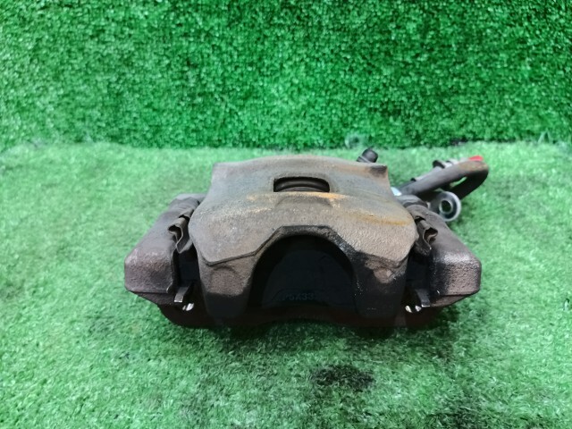 モコ DBA-MG22S 左フロントキャリパー 41010-4A00A 41011-4A00K拍卖