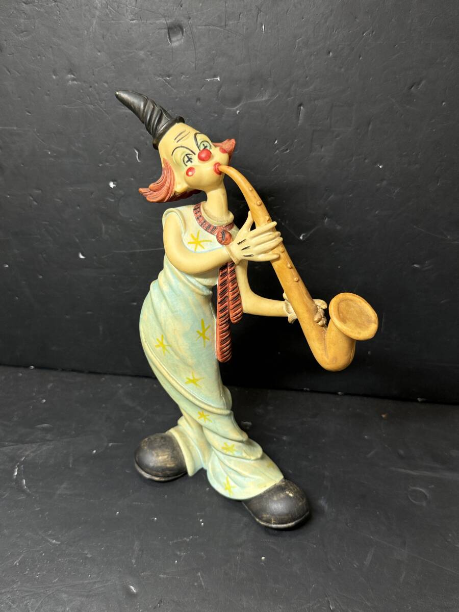 ★コレクター必見 ビンテージ ITALY ピエロ オブジェ 樹脂製 サックスを演奏するピエロ 道化師 置物 飾り コレクション Nn257拍卖