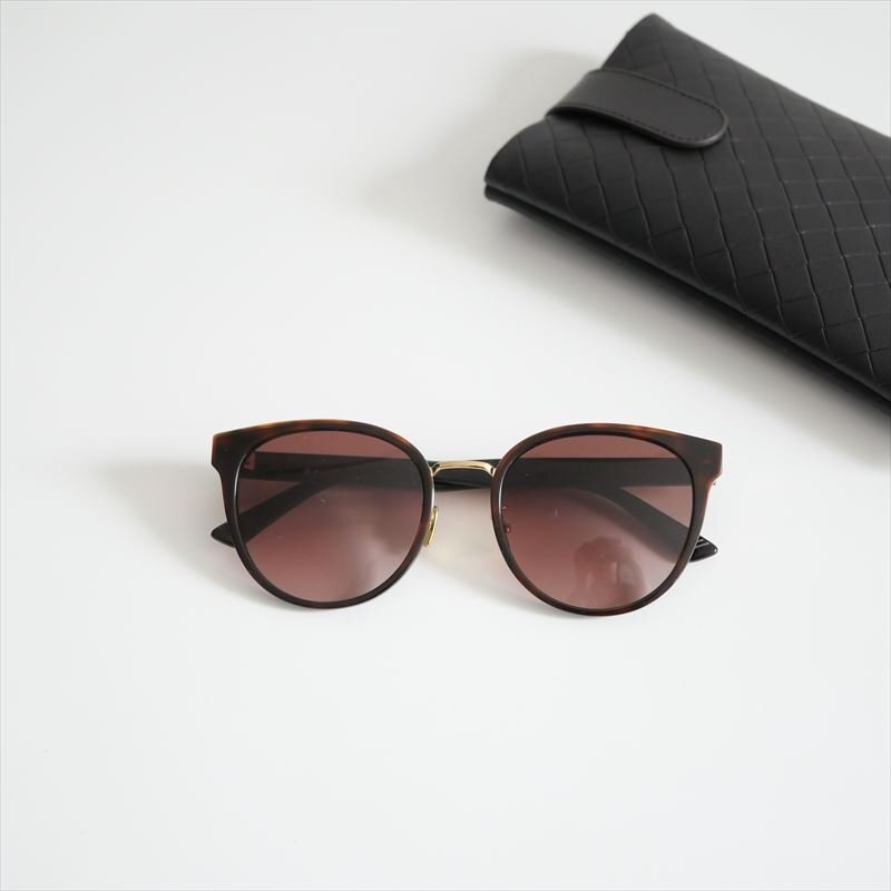 2023SS・人気完売品 / L'Appartement購入品 / BOTTEGA VENETA ボッテガヴェネタ / Sunglasses サングラス / 23090570001410 / 2506-0766拍卖
