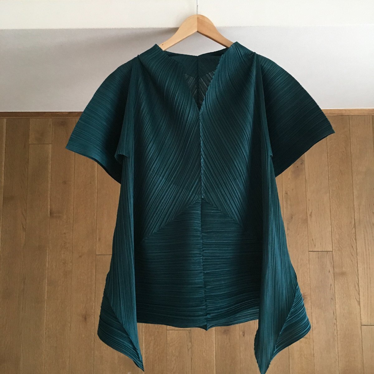 即決 極美品 PLEATS PLEASEプリーツプリーズ トップスF PP13-JK583 TM拍卖