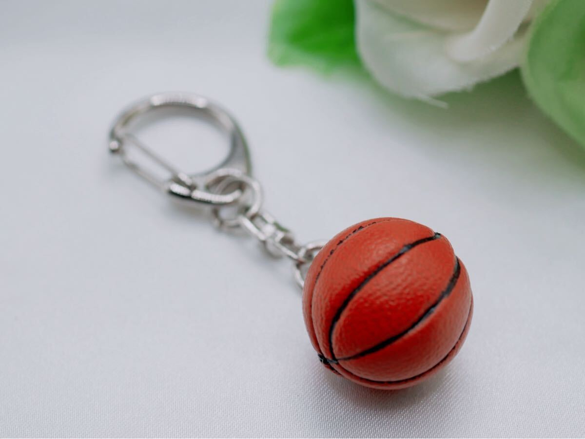 バスケ好きさんに☆バスケットボール キーホルダー ハンドメイド☆プレゼントにも♪拍卖