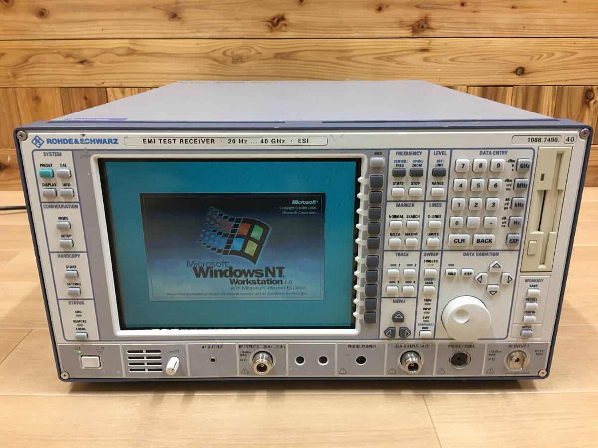 A22680)ROHDE&SCHWARZ EMI TEST RECEIVER 20Hz...40GHz ESI 1088.7490.40 現状品拍卖