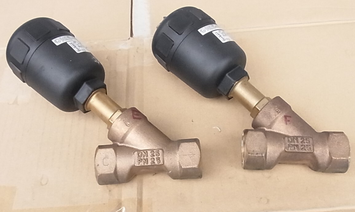 ま ビュルケルト burkert アングルシートバルブ ON-OFF エアーバルブ DN25 1インチ 空気圧 水圧配 建築設備 出品価格2個 おすすめ品拍卖