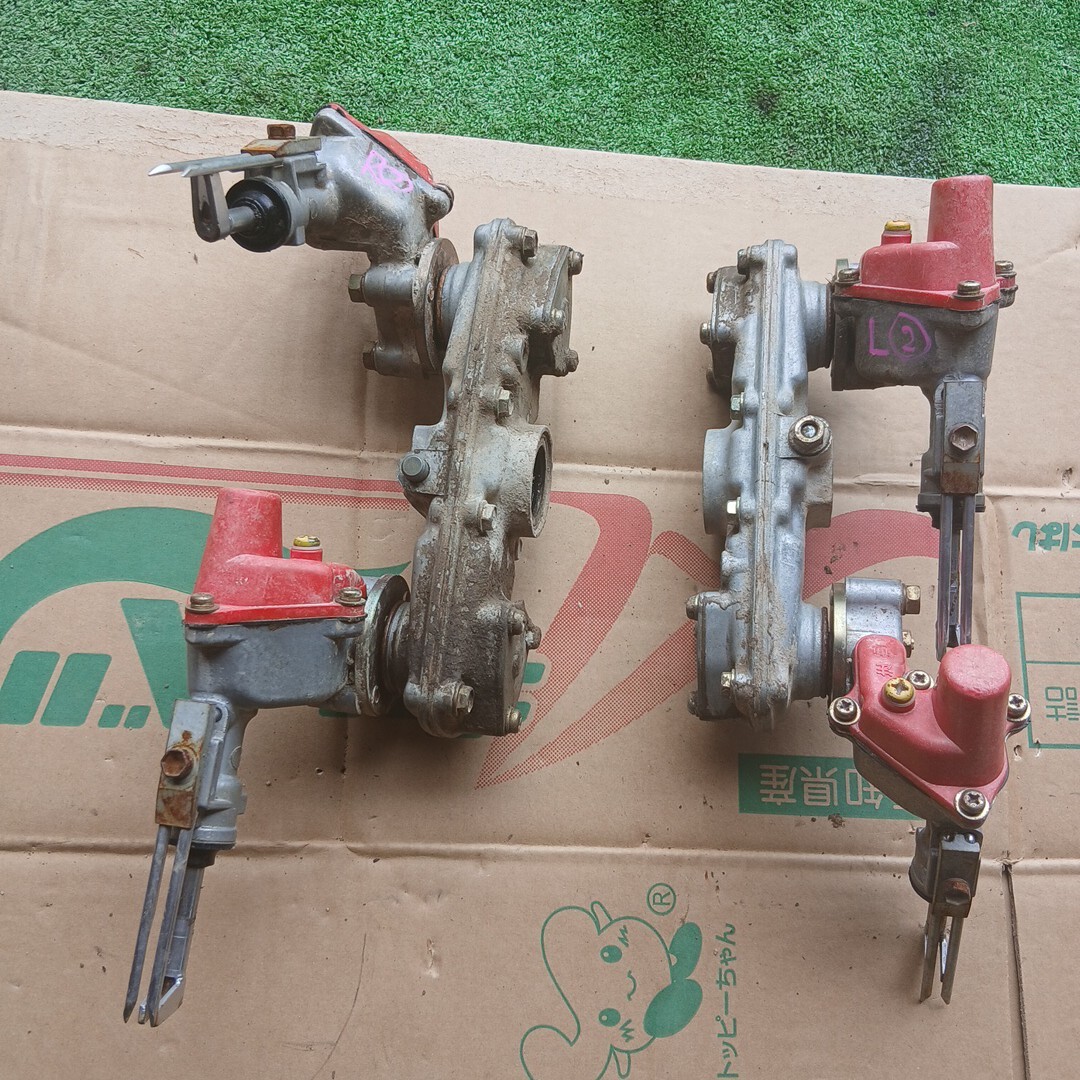 ヤンマー 田植え機 RR550 植え付けアーム ② LR セット 倉庫内保管 実働外し拍卖