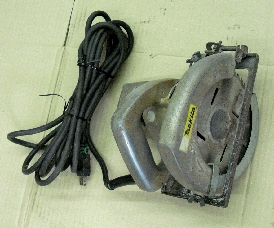 中古 マキタ マルノコ 電動 7型 5800-NA 100V 木工用 175-190 丸のこ 大工 工具 DIY makita 通電 管理2781拍卖