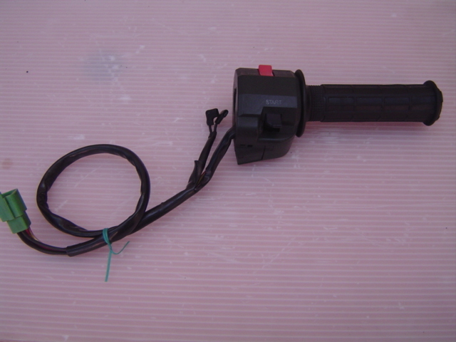 〇カワサキ ゼファー400(ZR400C)純正 ハウジングアッシ(ハンドルスイッチ/右)スロットルグリップ付属拍卖