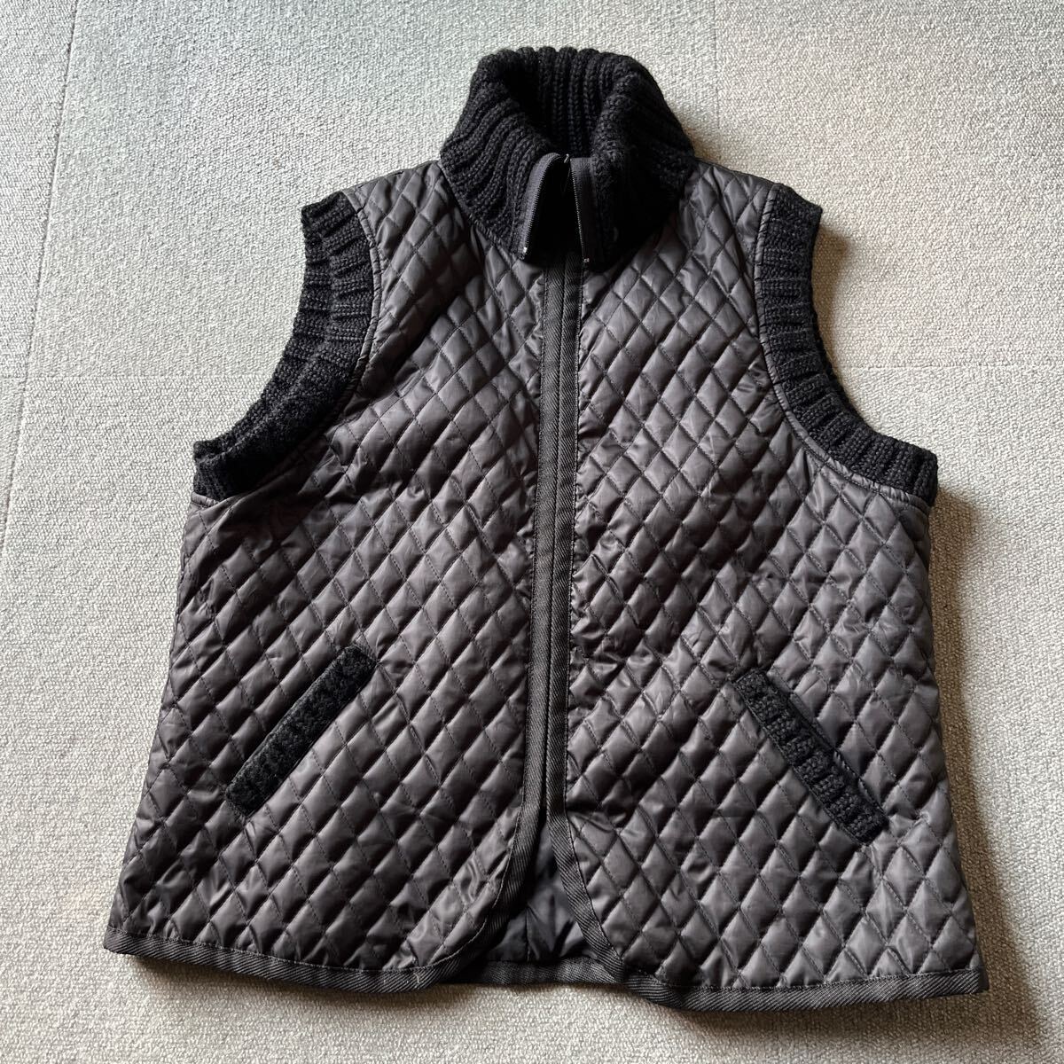 EASTBOY イーストボーイ ベスト キルティング 一部毛糸 ブラック オシャレ 当時物 使用頻度 極少または未使用 サイズ15拍卖