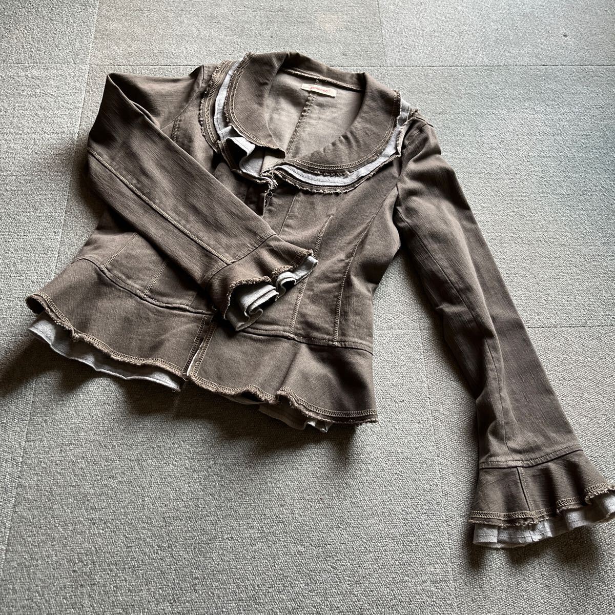 ジャケット panacea デニムジャケット 長袖 かなり手の込んだオシャレな造りです かわいい サイズL ㈱コムト 新古品拍卖
