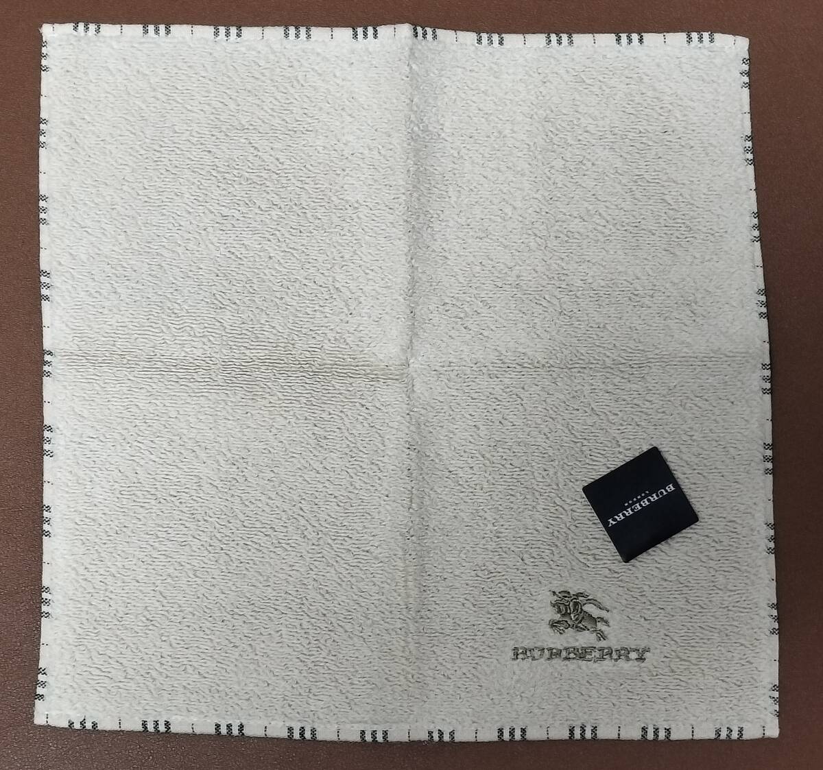 【限界値下げ】BURBERRY バーバリー タオルハンカチ ユニセックス拍卖