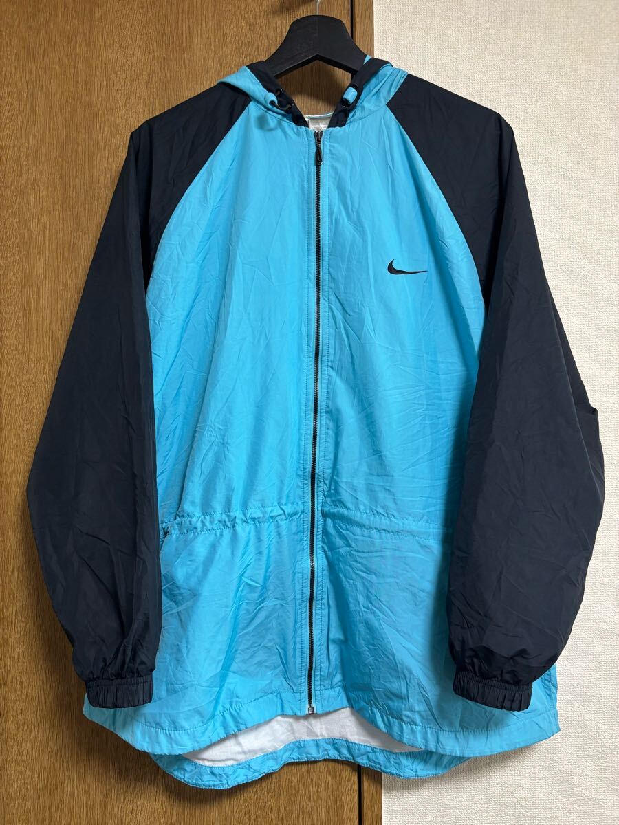 【NIKE/ナイキ】ラグラン ナイロンジャケット ウインドブレーカー 水色/黒 ブラック シャカシャカ アウター スポーツ ウェア拍卖