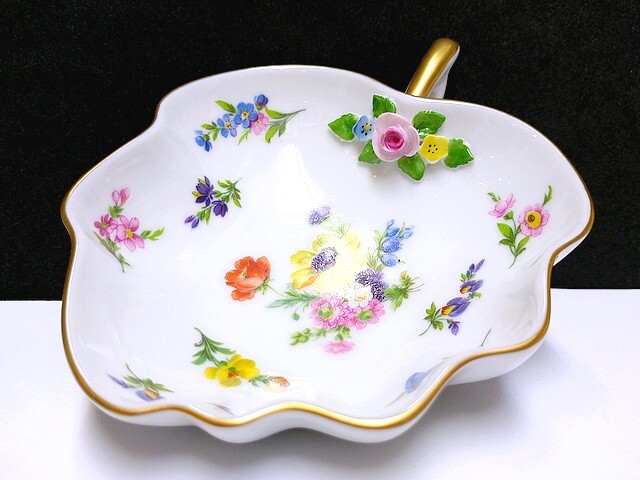 3QV売切!税無し☆lindner(リンドナー)★リーフディッシュ★葉形★小皿★飾皿★金彩★薔薇細工★現状★現品限り★0530-2拍卖