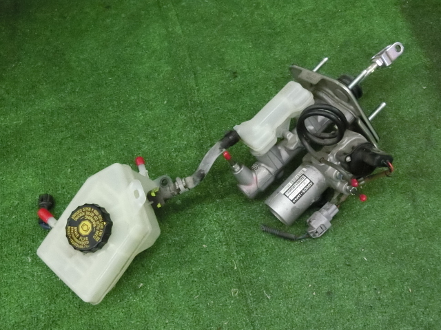 ☆レクサス LS600h・UVF45・ブレーキマスターシリンダー・リザーバータンク付・ADVICS 138110-10460 138010-10530 即発送☆拍卖