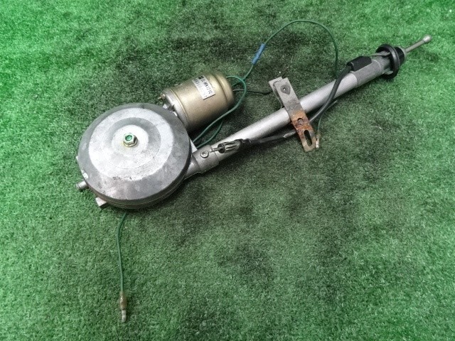 稀少品★ジャガー XJ12L・2RPL・1979(S54)年 AT 左ハンドル車・ラジオアンテナ・配線付・即発送☆☆拍卖